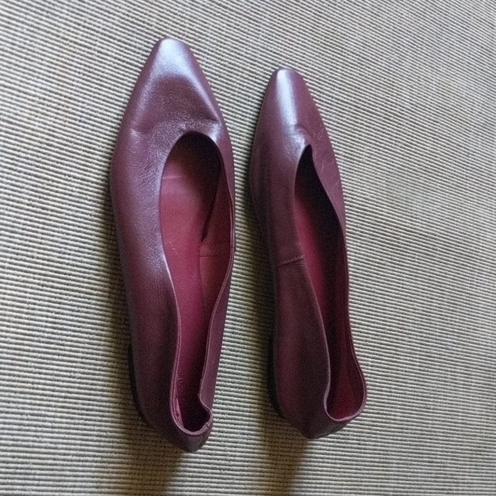 Zara leather ballet flats - Like new!